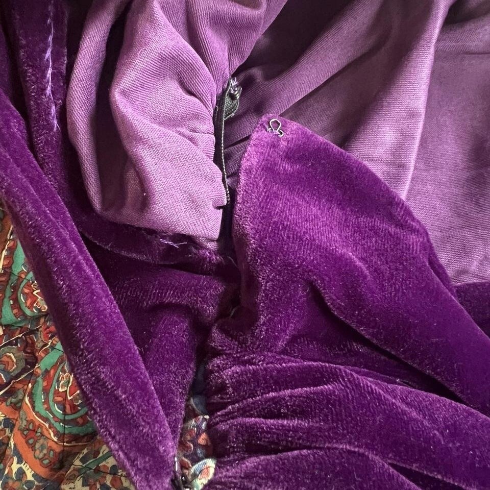 Vtg 70s Circa 2000 Brand Deep V Neck Velvet And Quilted Maxi Dress SM