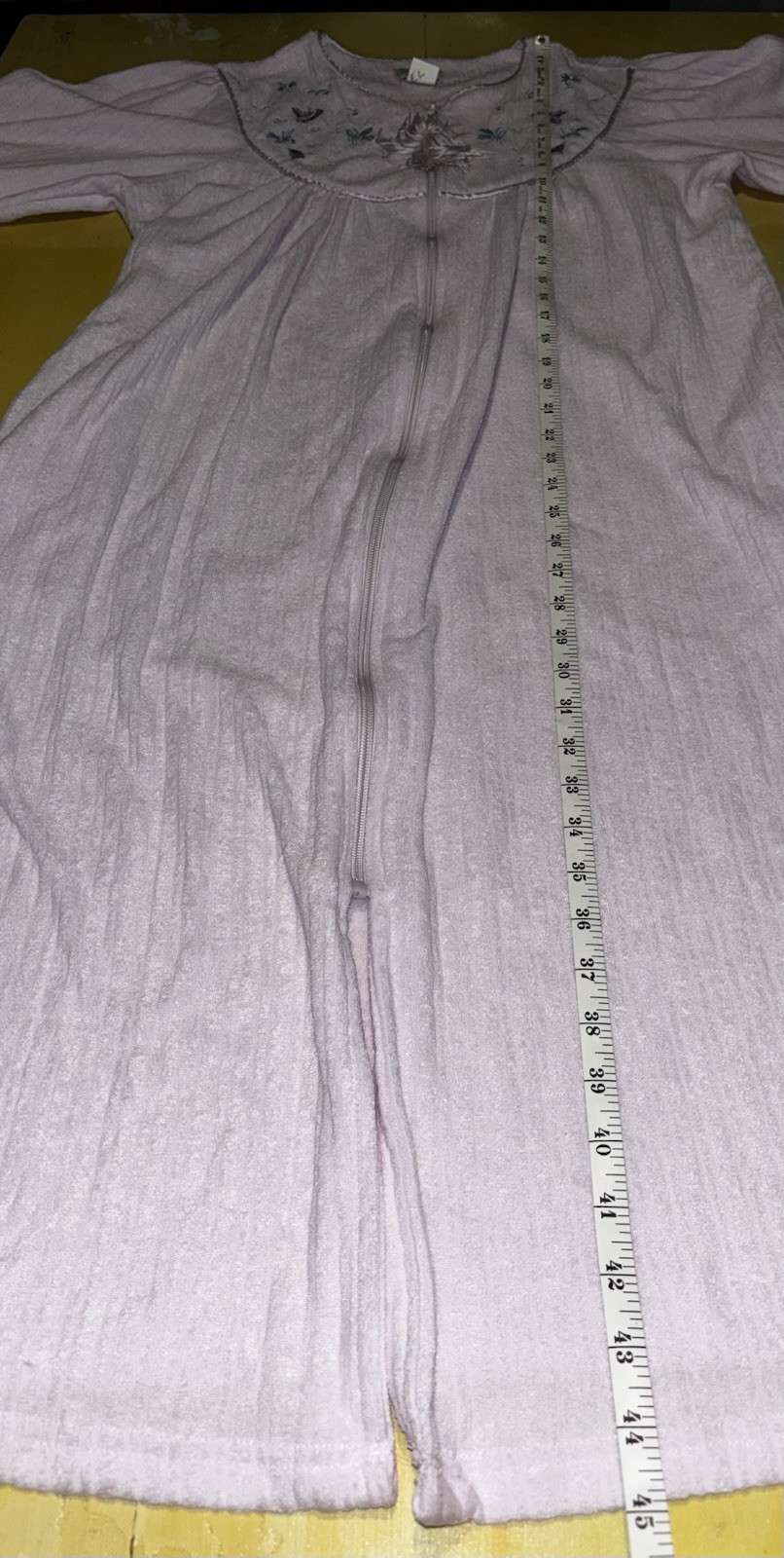 VTG House Coat Pink Zip Front Robe Embroidered Flowers Casual Nights