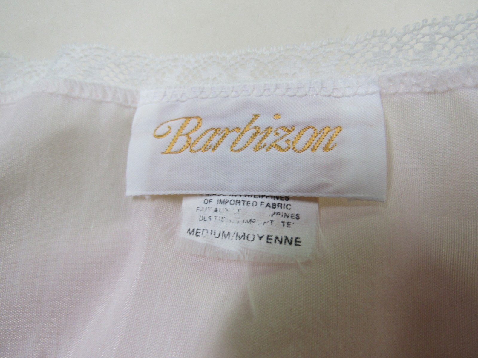 Vintage BARBIZON Pink Robe/ Duster With Lace Trim Size MED /Pearl Buttons Pocket