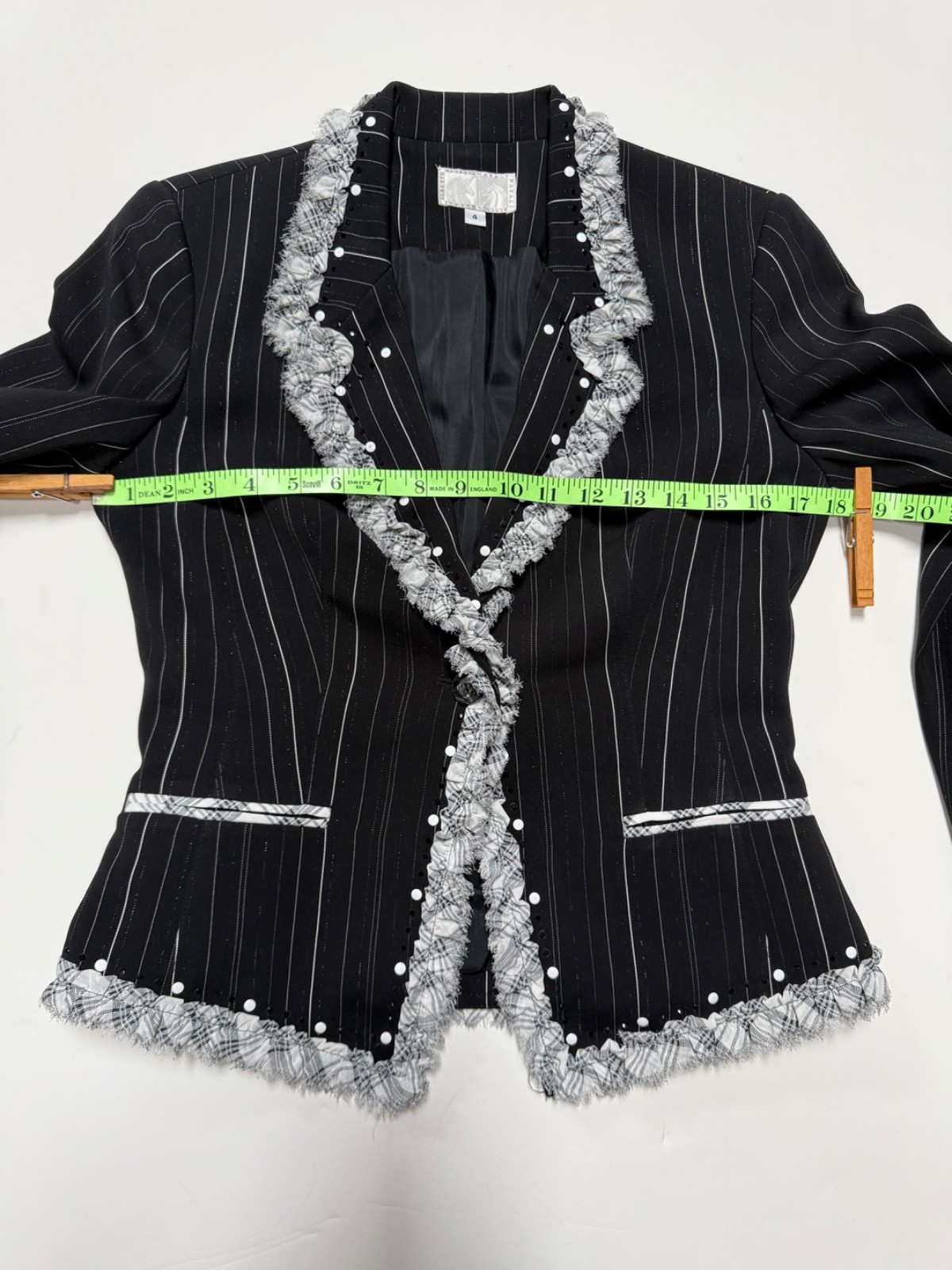 Vintage Y2K early 2000s women’s Alberto Makali suit black & white