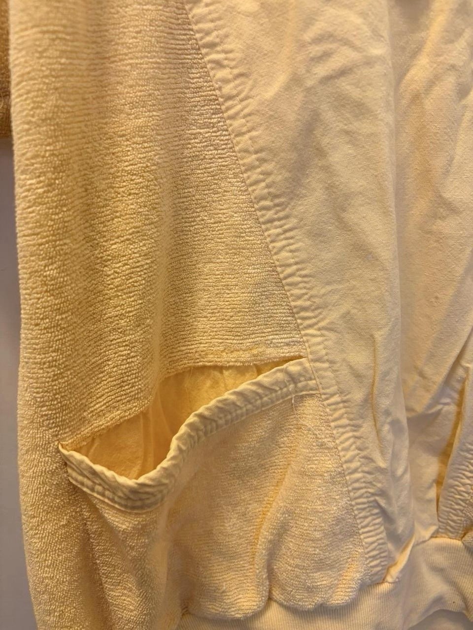 Vintage 80’s Yellow oversized pullover shirt with terry cloth pockets – No Size