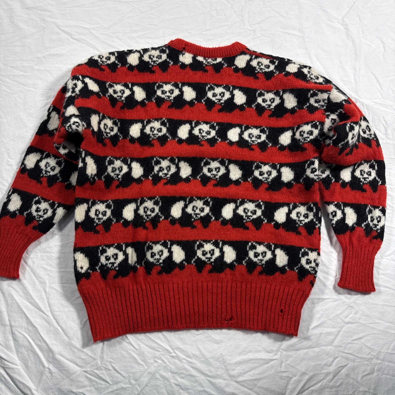 Vintage 1970s 100% Pure New Wool Knit Pics Panda Print Knit Sweater 42