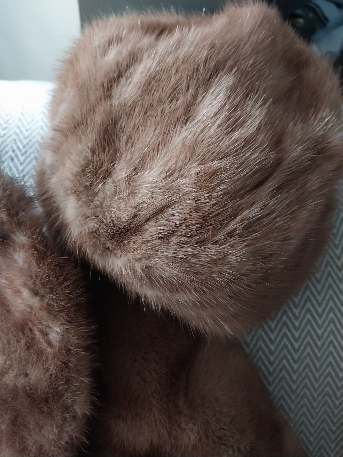 Vintage Miller’s French Room Knoxville Fur Shole Cape Wrap Matching Hat Pockets