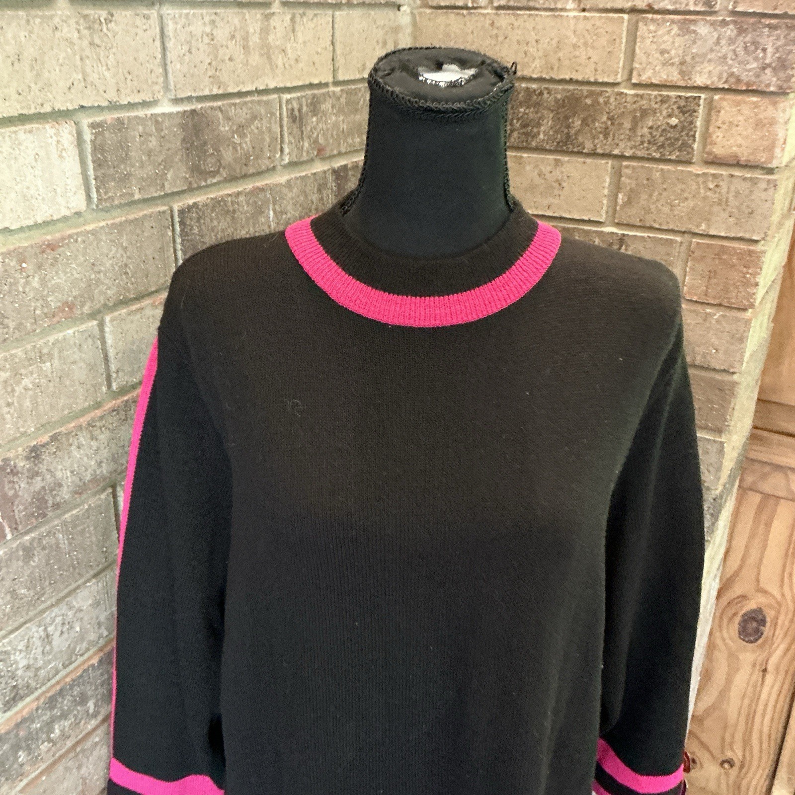 80s VTG Laura by Alyzia Knit Sweater Size 16 Black Pink Stripe USA Made #13E5