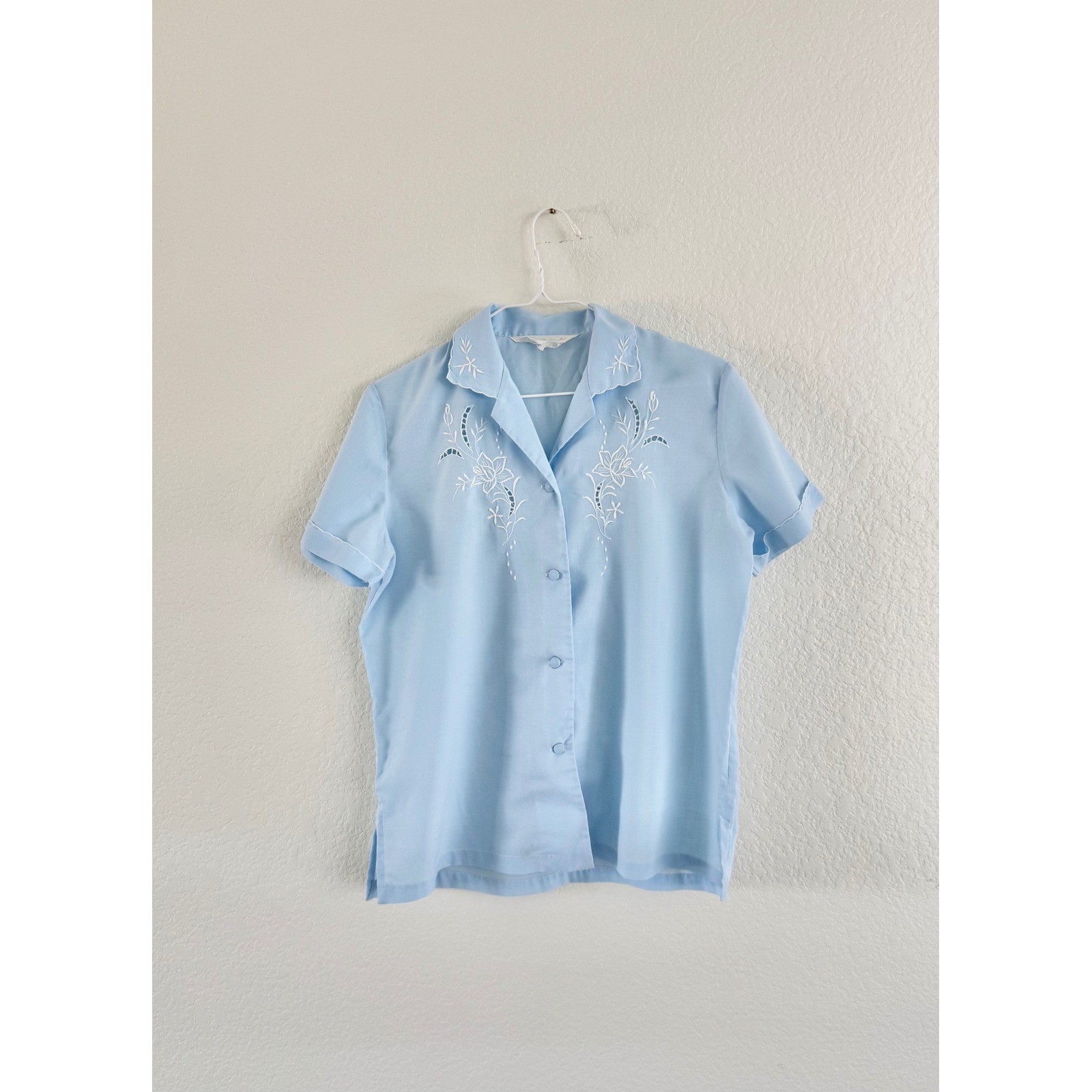 Barbizon Vintage Blouse Women Large Blue Embroidered Eyelet Short Sleeve 60s 70s