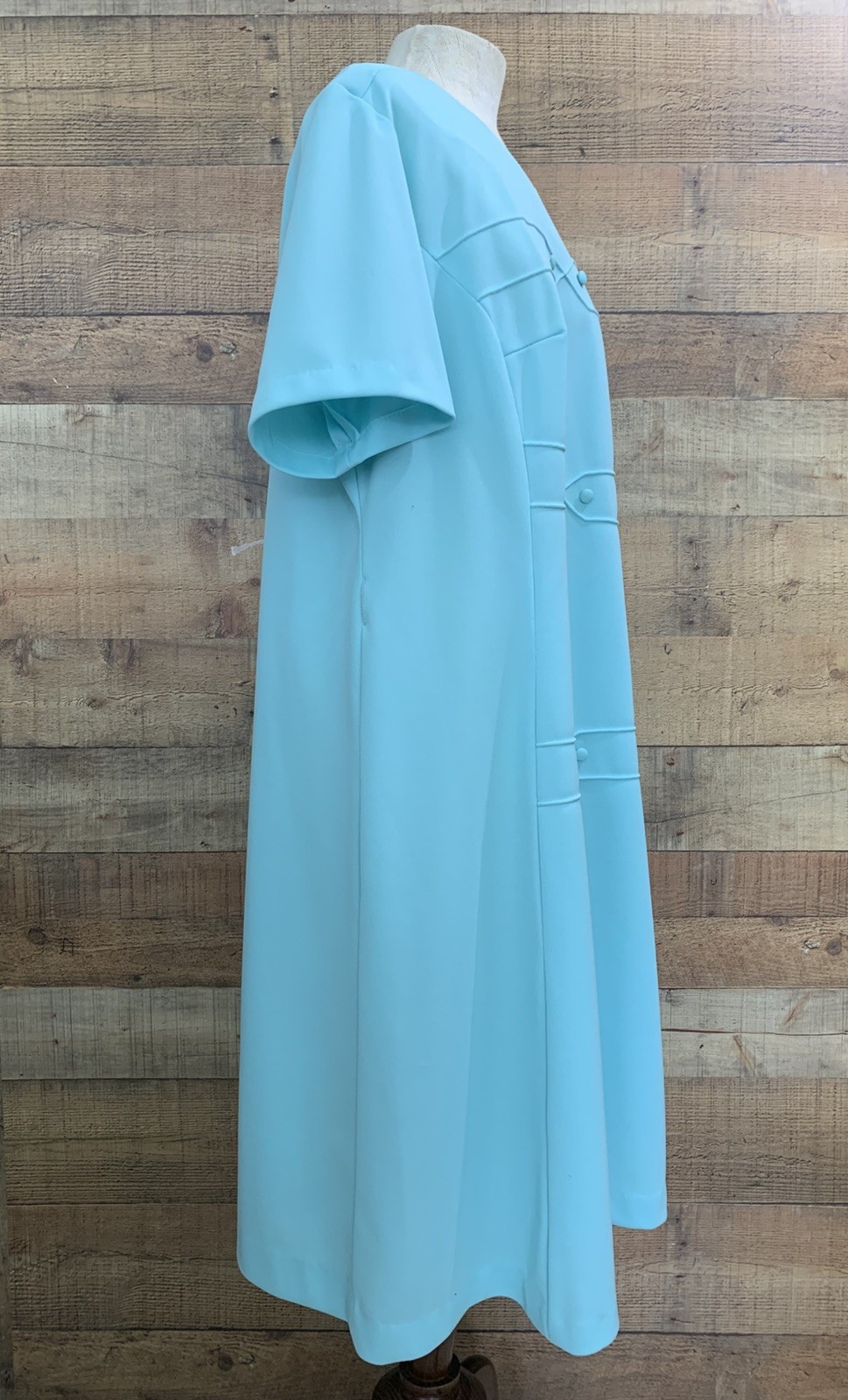 Vintage 1960s 1970s light Blue Polyester Belted Dress 48” Bust /44” Waist