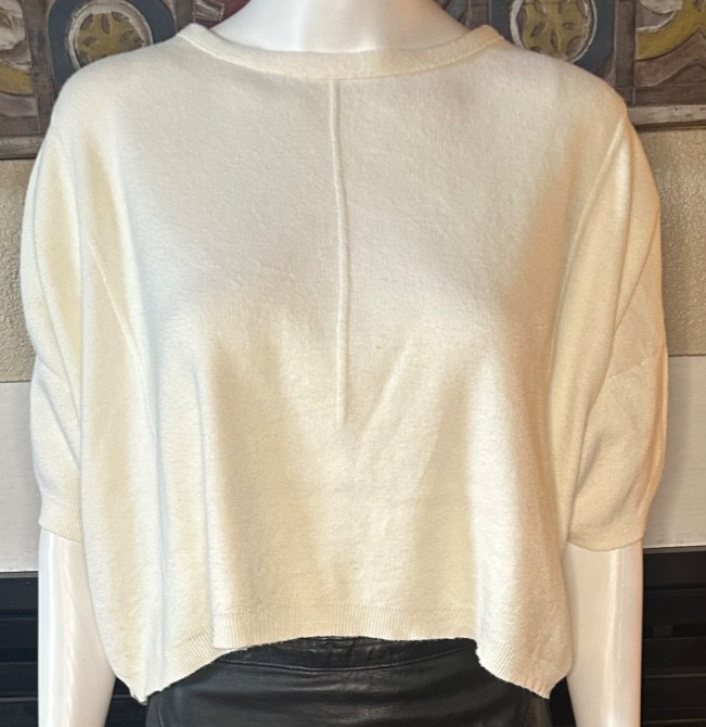 VTG Zero II Sixty Sweater Ivory Short Sleeve crop Top armpit to armpit 26″