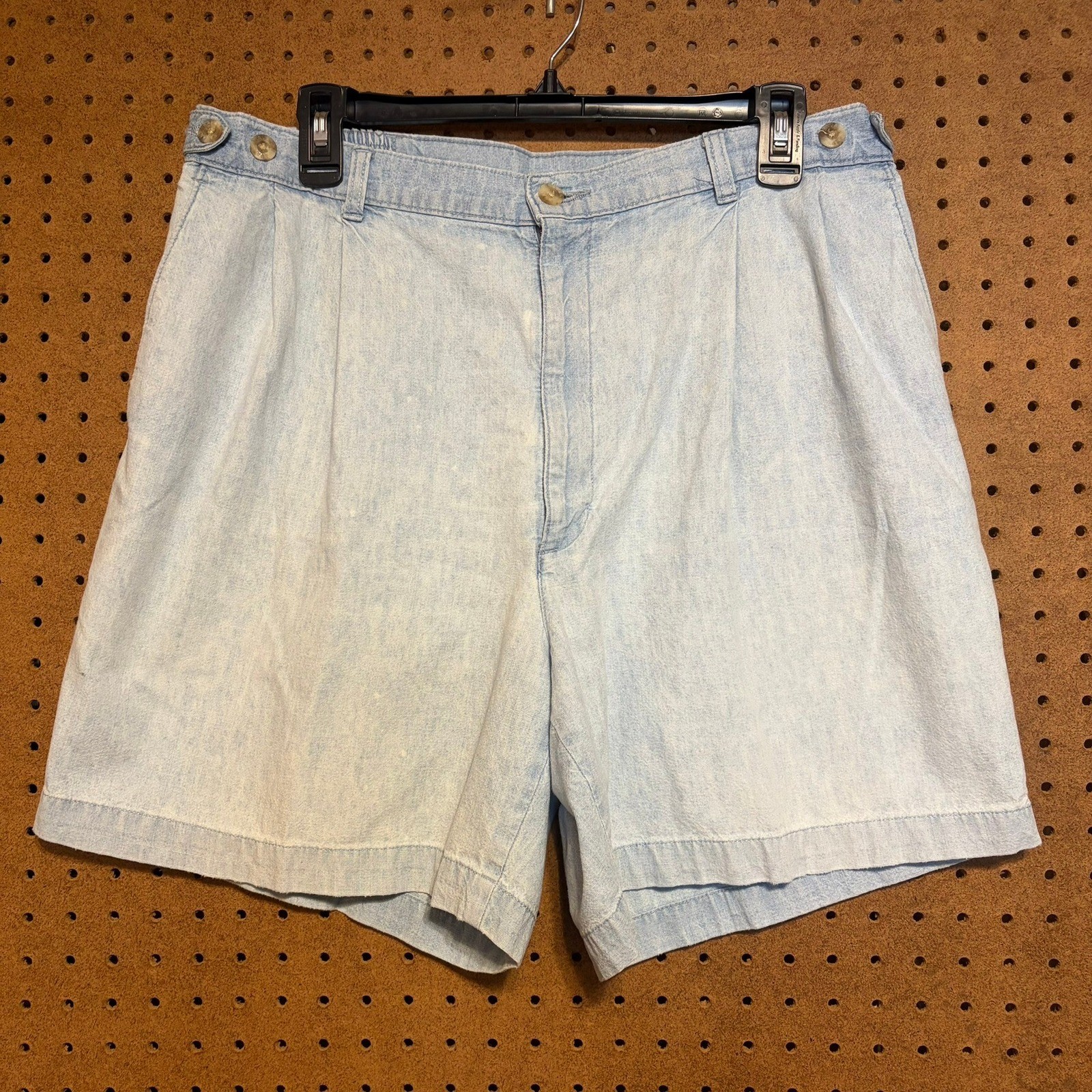 Savane Soft Wash Vintage 90s High Waisted Pleated Denim Shorts Light Blue Cotton