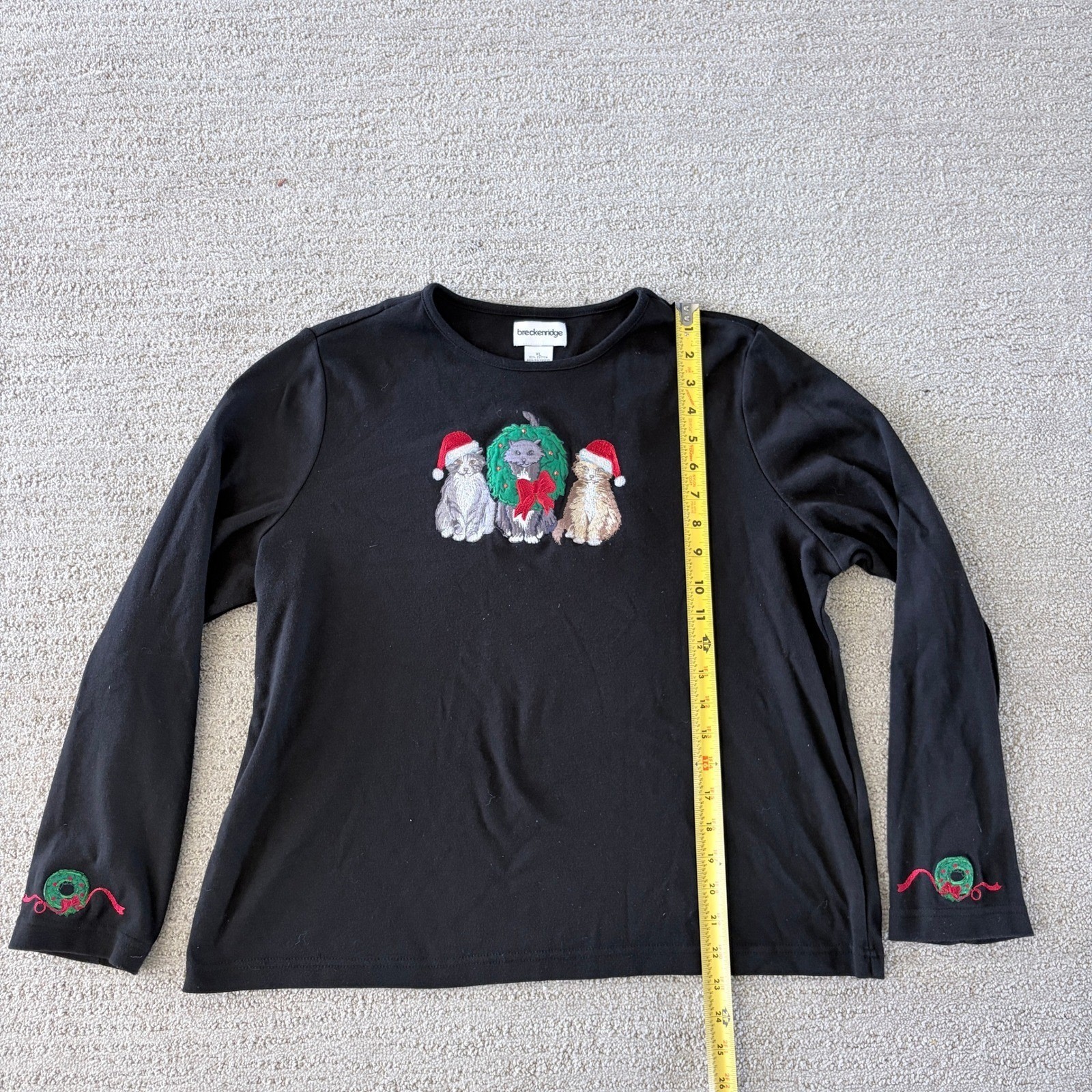 Vintage Christmas Holiday Shirt Long Sleeve Women XL Tee Embroidered Cats Wreath