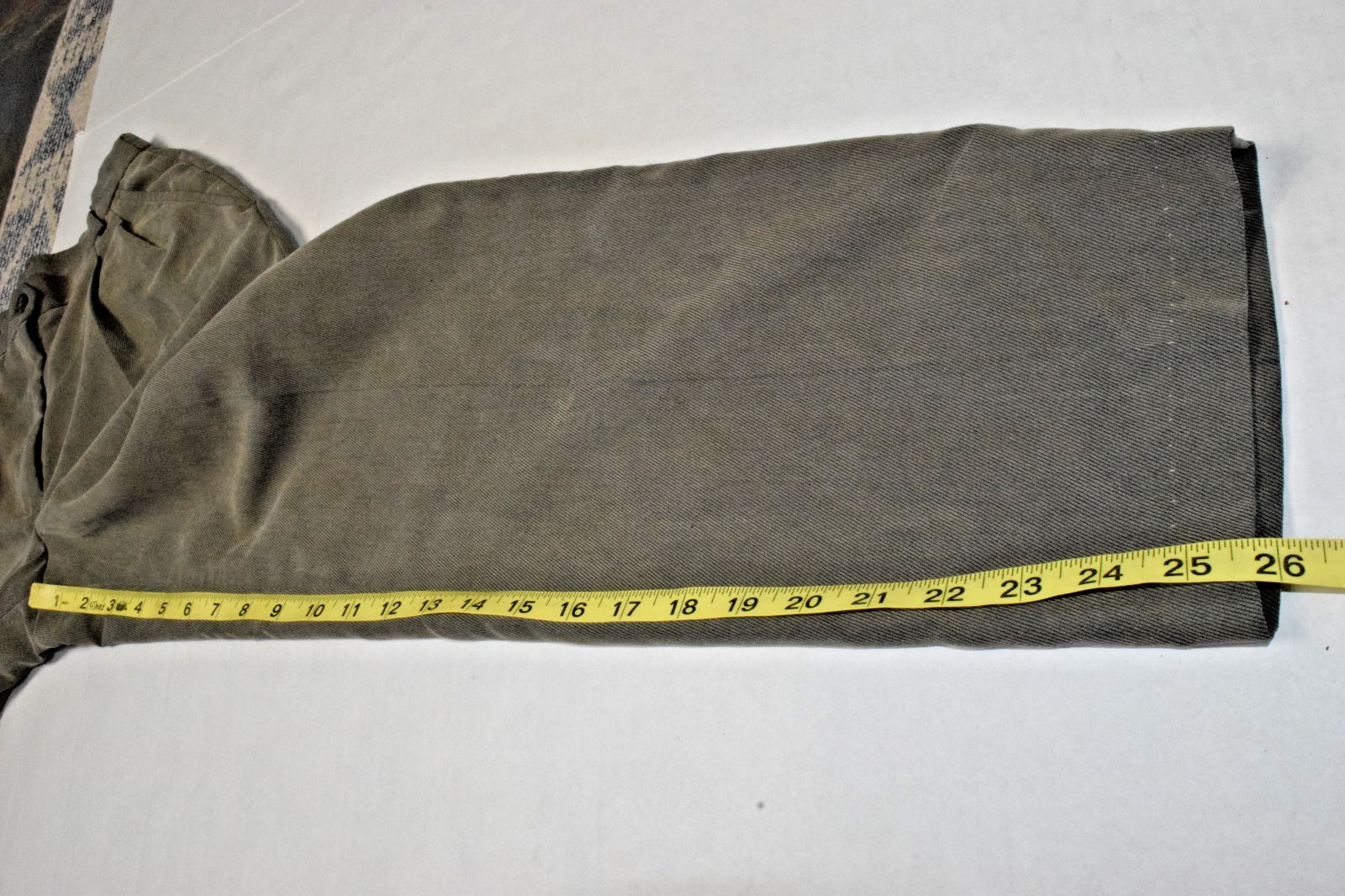 Vintage Pants TravelSmith Size 4 90s Olive Gray Drab Pleated Microfiber Made USA