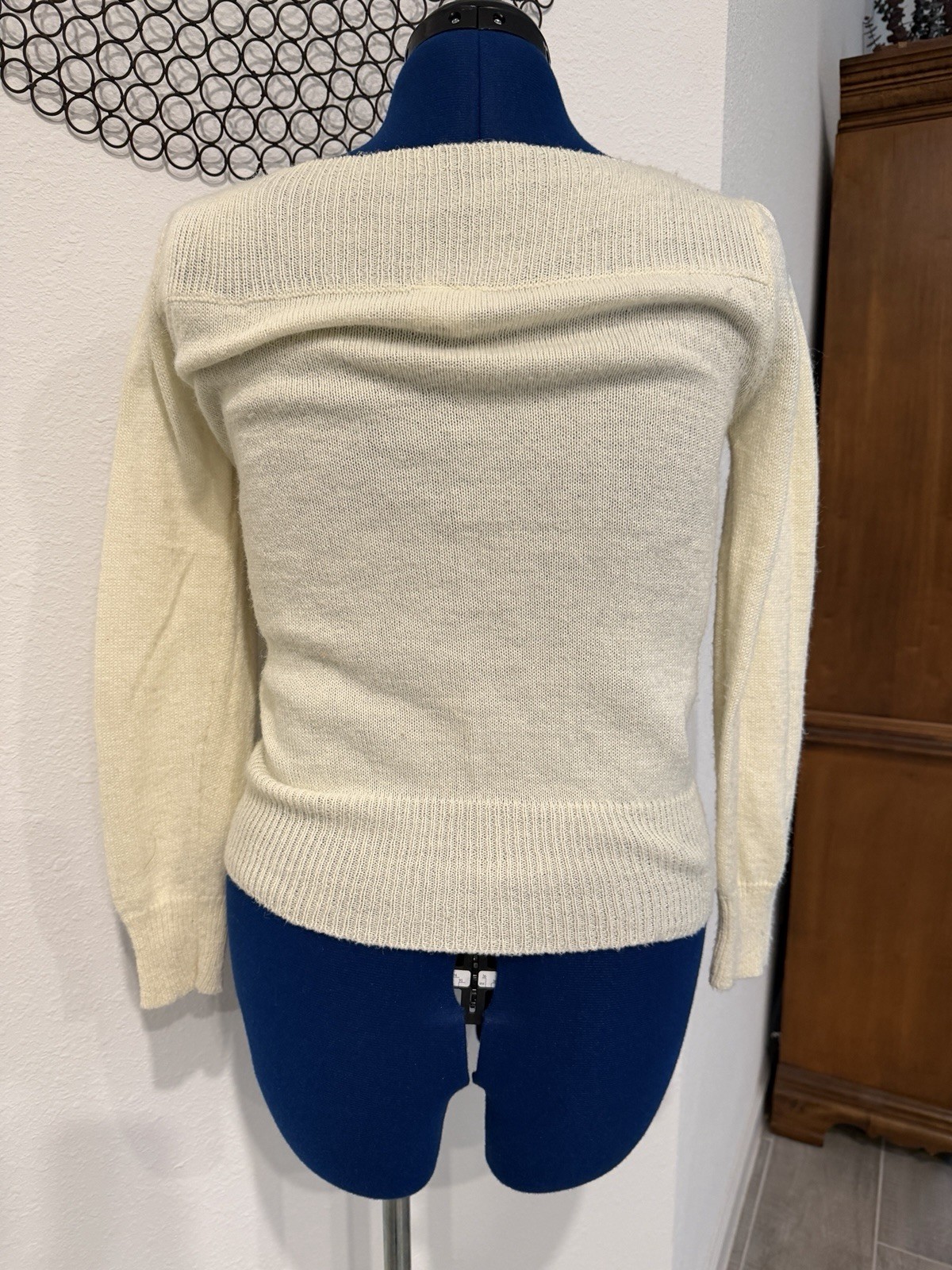 Women’s Vtg 70’s 80’s Sweater Size Small Medium