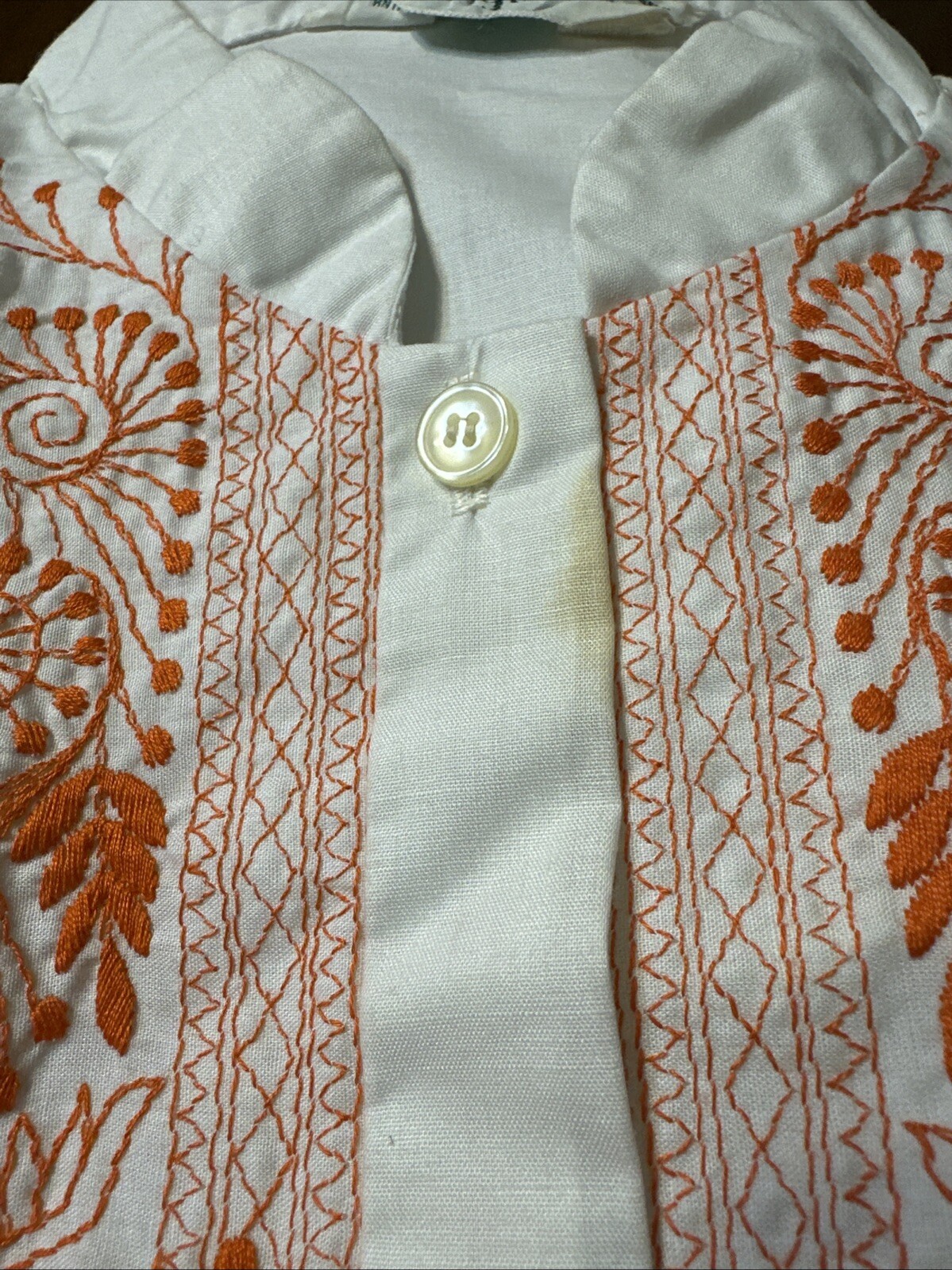 MAJESTIC Vtg 60-70s White Orange Embroidered 3/4 Sleeve Blouse Sz 16