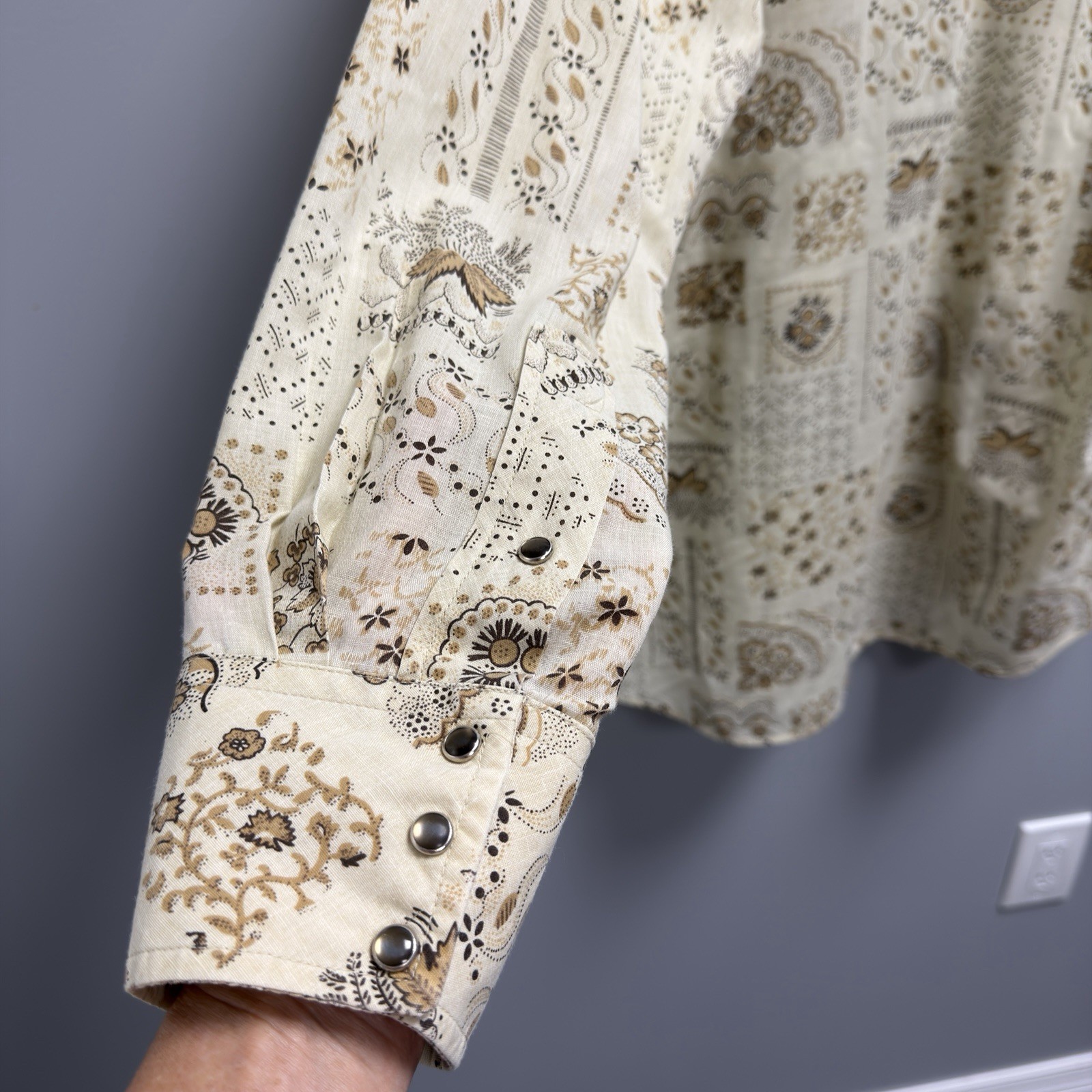Vintage Sears Western Wear Pearl Snap Shirt Women’s L 16-16½ Beige Floral Paisly