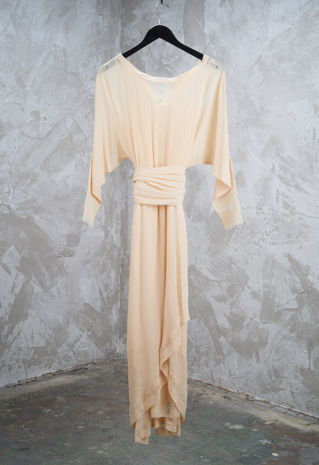 CHLOE 1970s Karl Lagerfeld Era Ivory Silk and Lace Bohemian Dress