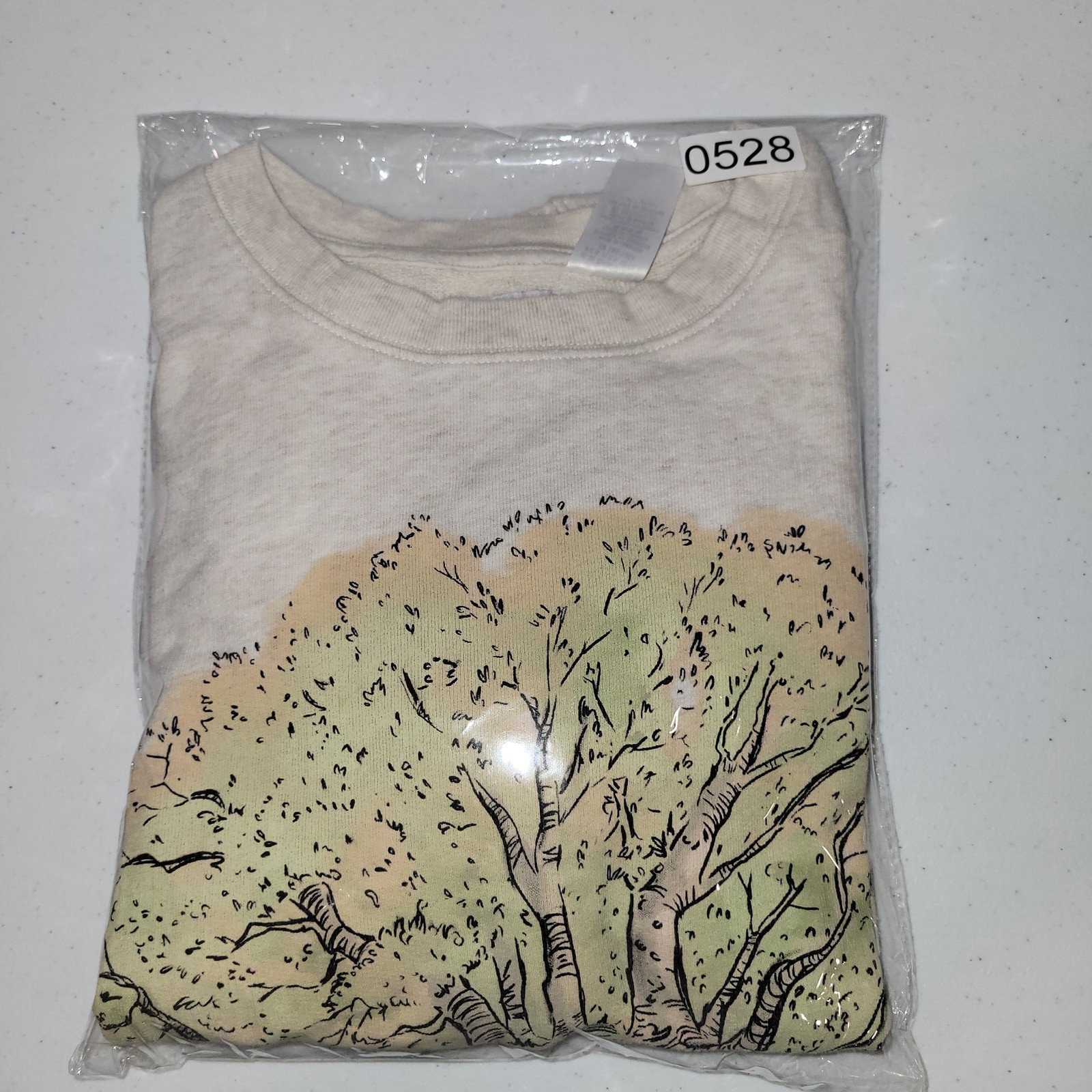 Disney Parks Winnie the Pooh XL Sweatshirt Gray Crewneck Tree Tigger Eeyore READ