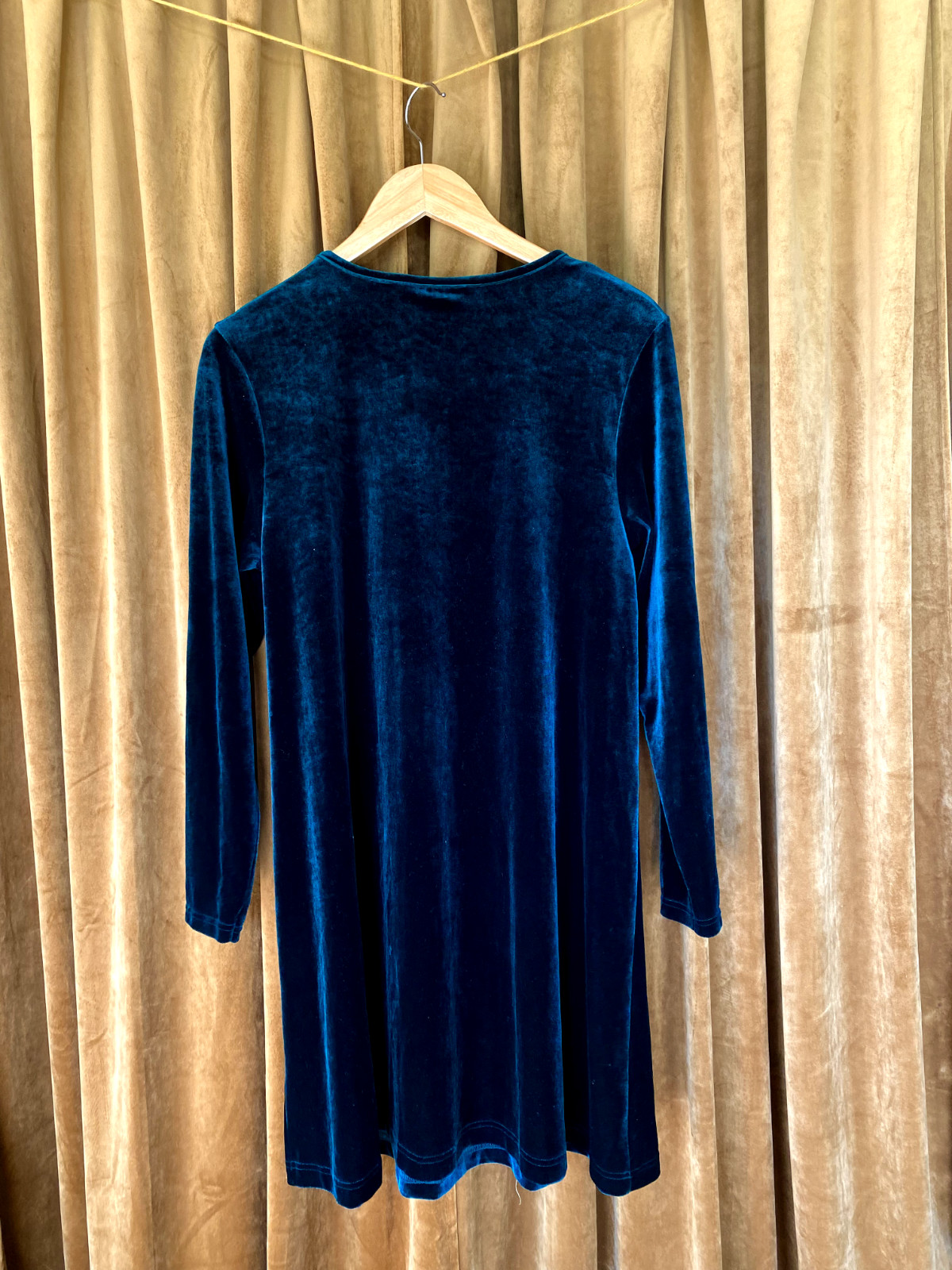 1980s/1990s Amanda Smith Velvet Holiday Dress size 8P (little to no wear)