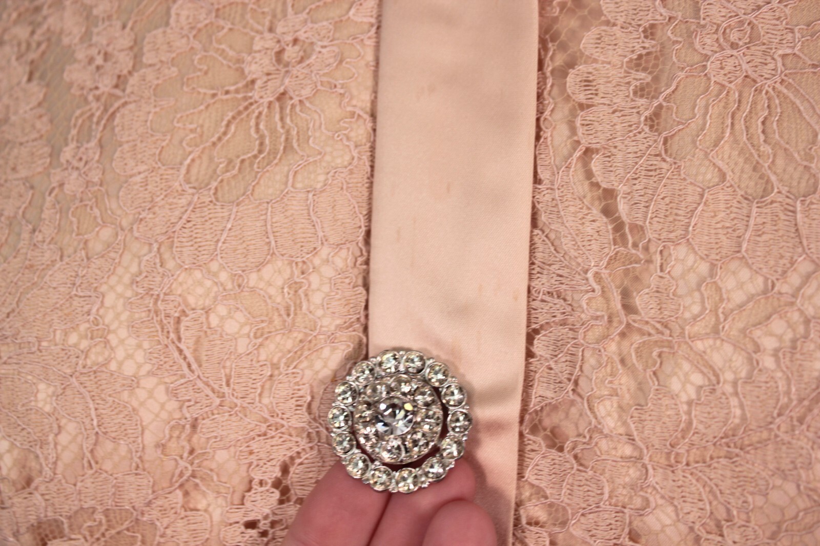 VTG Women’s 60s Light Pink / Beige Lace 2 PC Skirt Suit Sz L 1960s Outfit Set