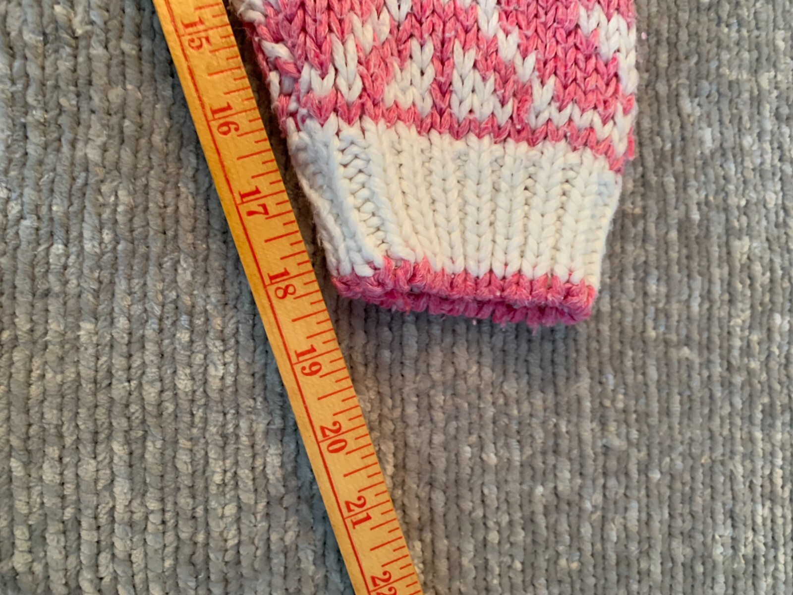 Vtg 80’s Nuovo Industriale Women’s Medium Pink and White Sweater