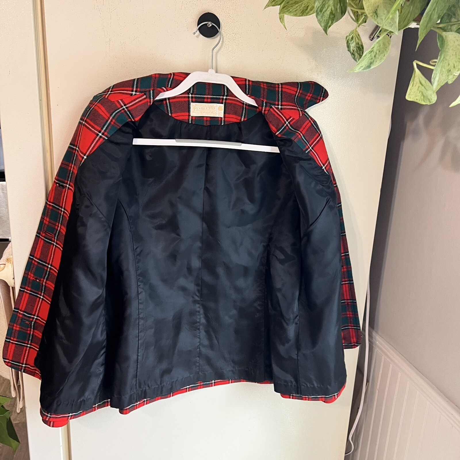 Pendleton Vintage 70s Red & Black Tartan 100% Virgin Wool Classic Blazer Size 18