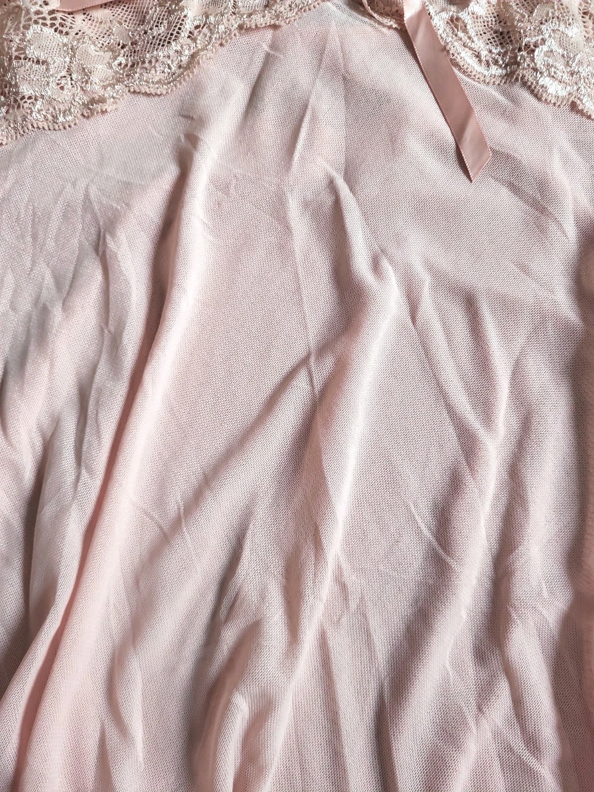 Pink Lace babydoll nightgown adjustable spaghetti straps and a small Bow. Sz M