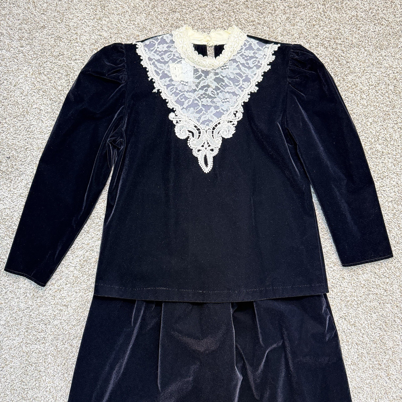 VTG 80s My Michelle Black Velvet Skirt Set 8P Lace Victorian Goth USA 2 Piece