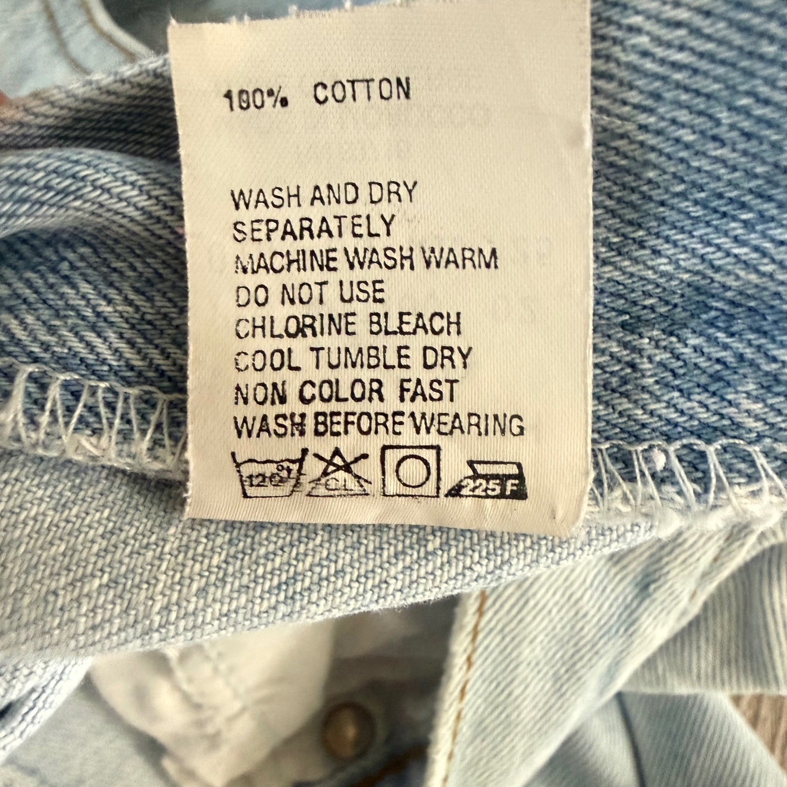 Vintage Jordache High Waisted Mom Jeans Light Wash Tapered Leg Denim Size 12/31