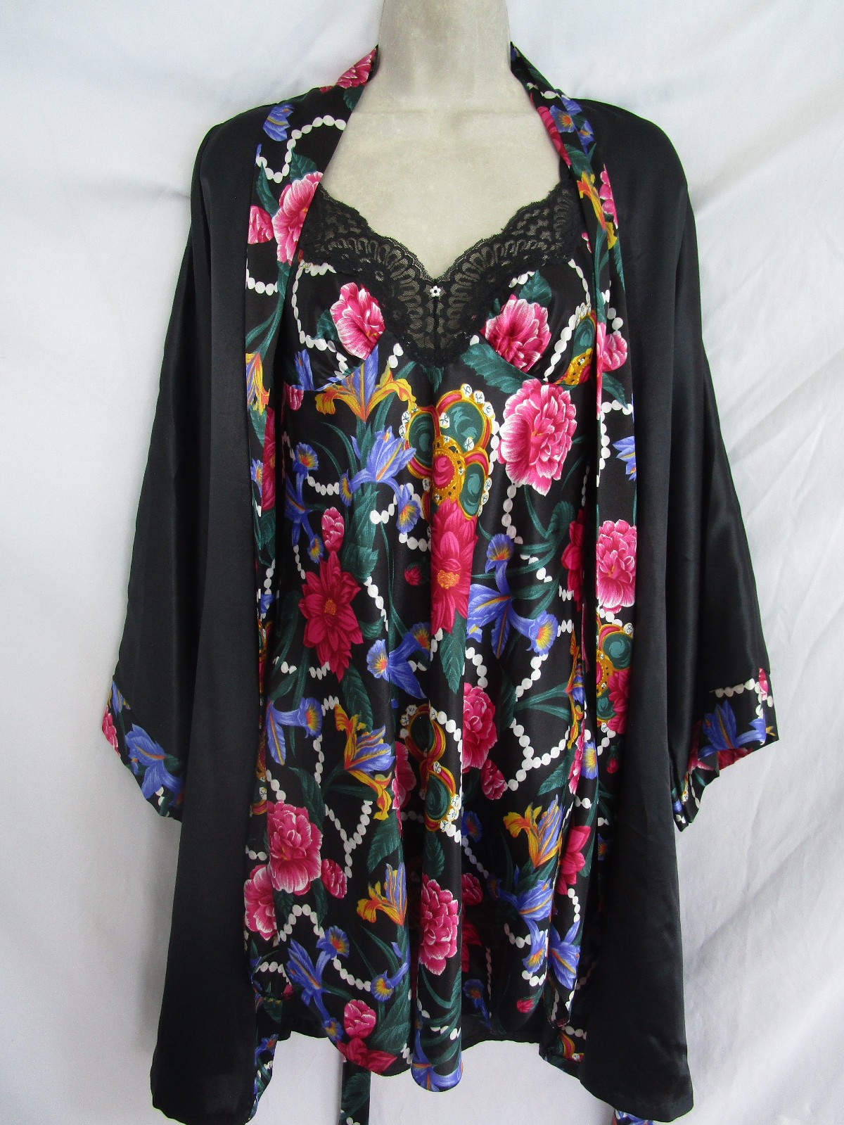 Vintage Lucie Ann II Short Black Pink Blue Flowers Nightie Matching Robe SET M