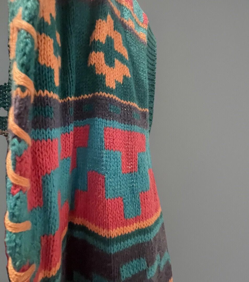 RARE Vintage Southwestern Sweater Vest Size Medium Colorful Plant Fiber Fabric