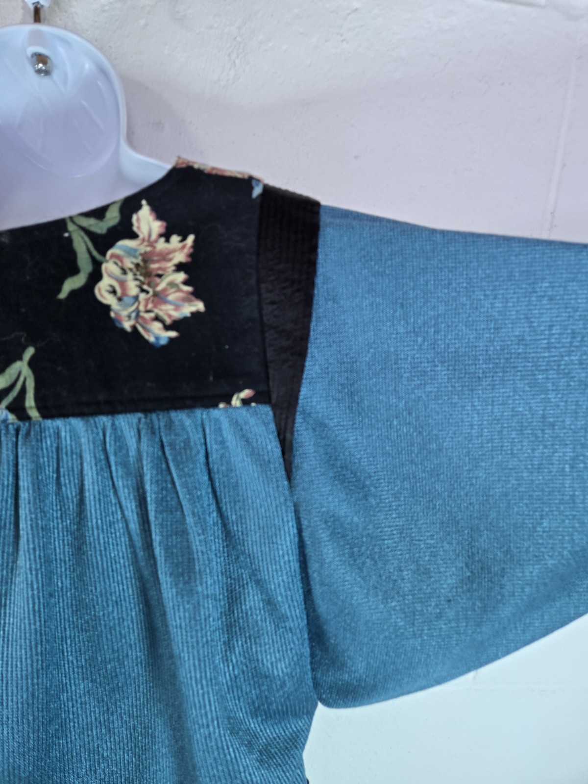 Vtg Marijke Benedict 'T Stijfselkissie Lagenlook Art to Wear Knit Appliqué Boho