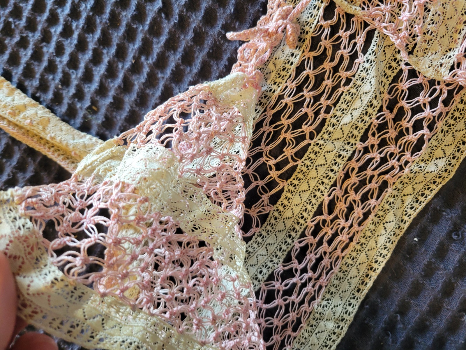 ANTIQUE VICTORIAN CROCHETAND LACE HANDMADE TINY DELICATE BRALETTE 1920s 30s XS