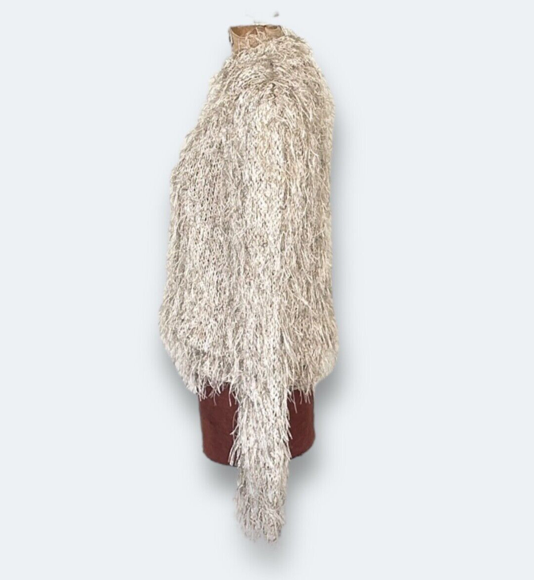 Estelle Womens Crochet Sweater Size Medium Vintage Fuzzy Beige Fringe Sweater
