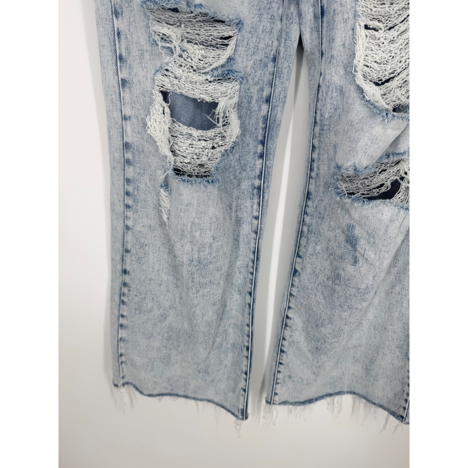 Risen Women Jeans 11 30 Distressed Wide Leg Y2K Boho Festival Country Western