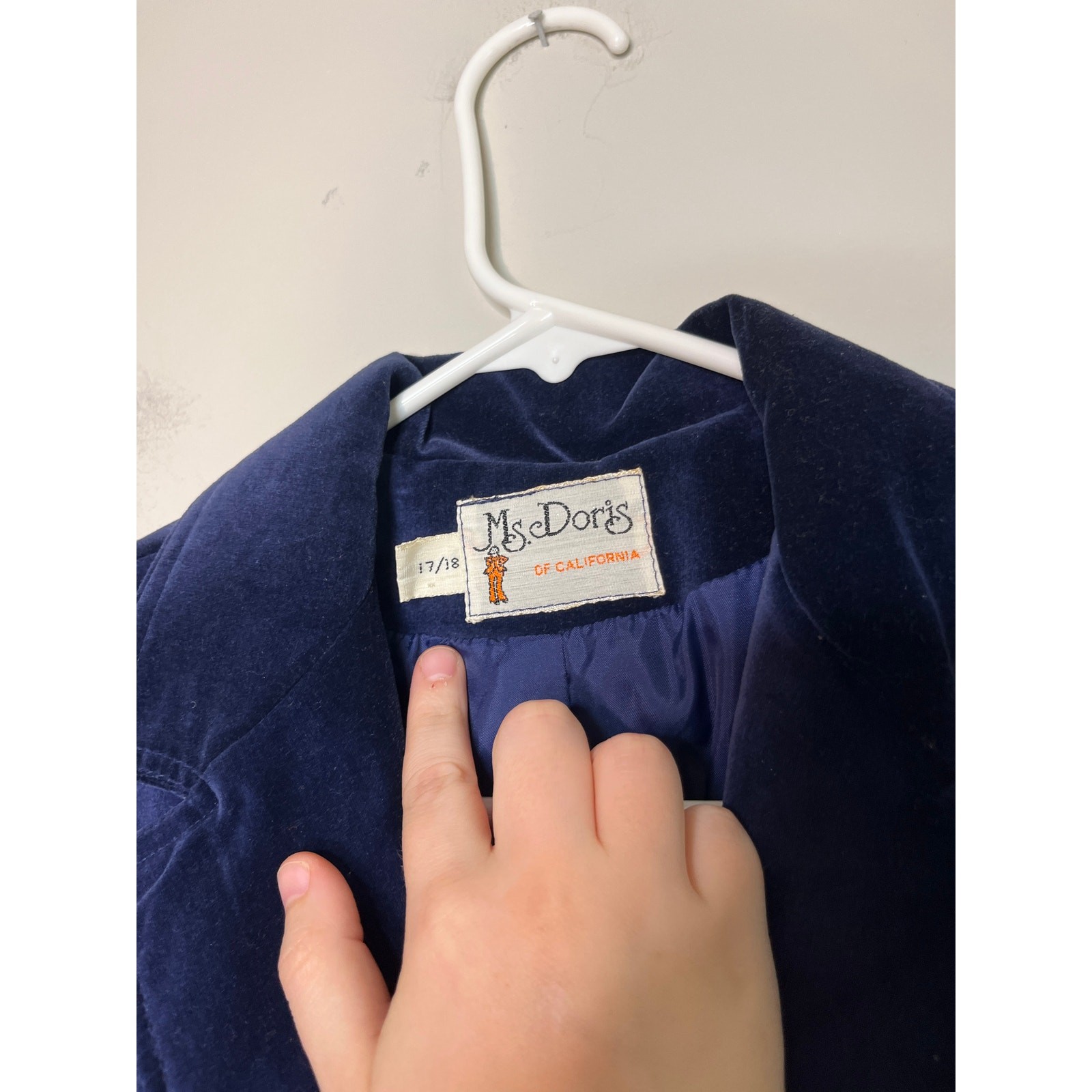 1970s Ms. Doris California Royal Blue Velvet Holiday Festive Volup Blazer XL