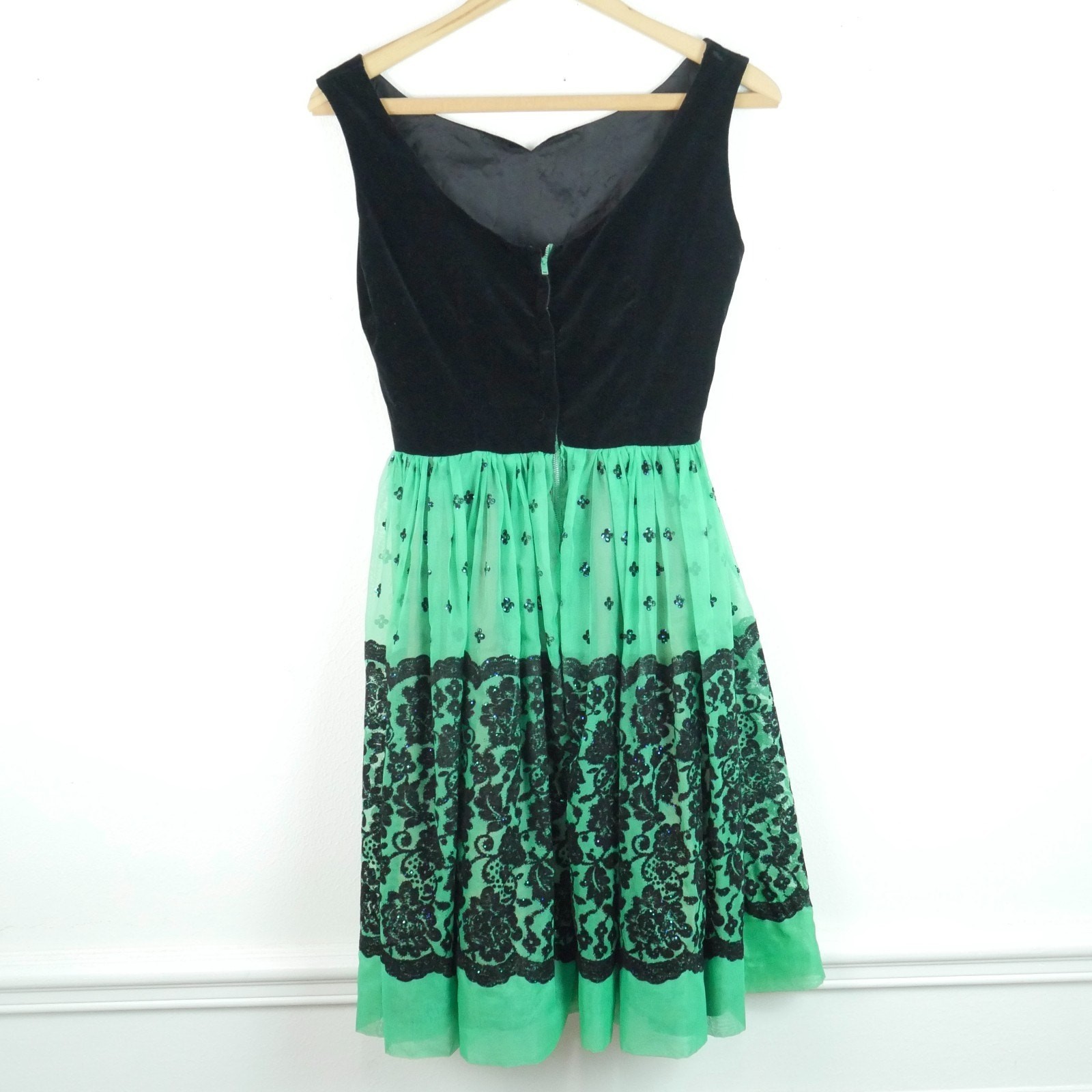 Vintage XS Party Dress 50s 60s Velvet Green Holiday Fit Flare Retro Festive