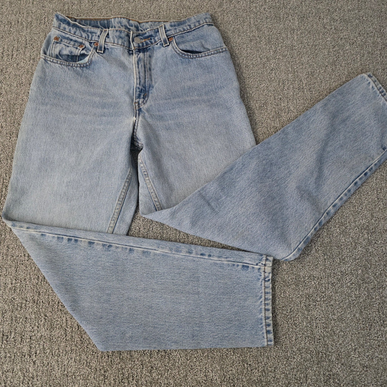 Vintage Levi’s 550 Relaxed Fit Tapered Leg Jeans Light Wash USA 9 JR 90s