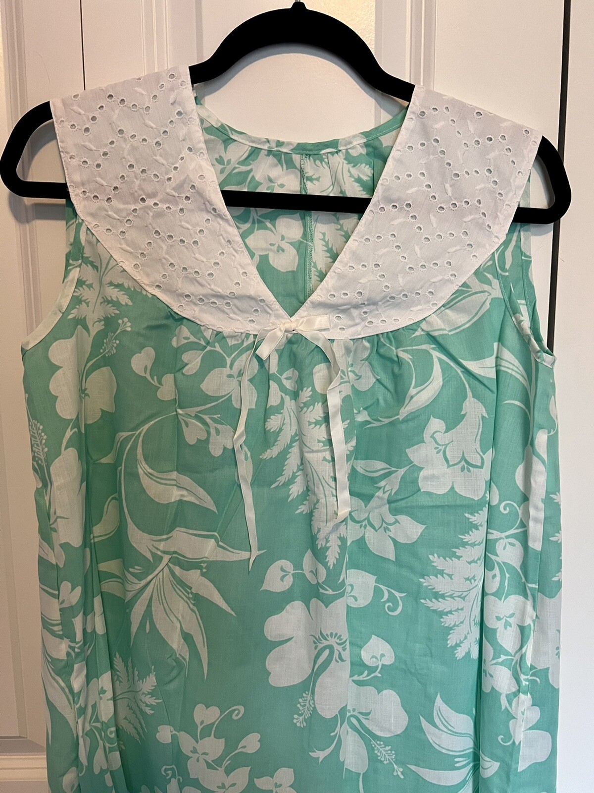 VTG Dutchmaid Nightgown House Dress Green Floral Eyelet Collar Size 15 MediumNOS
