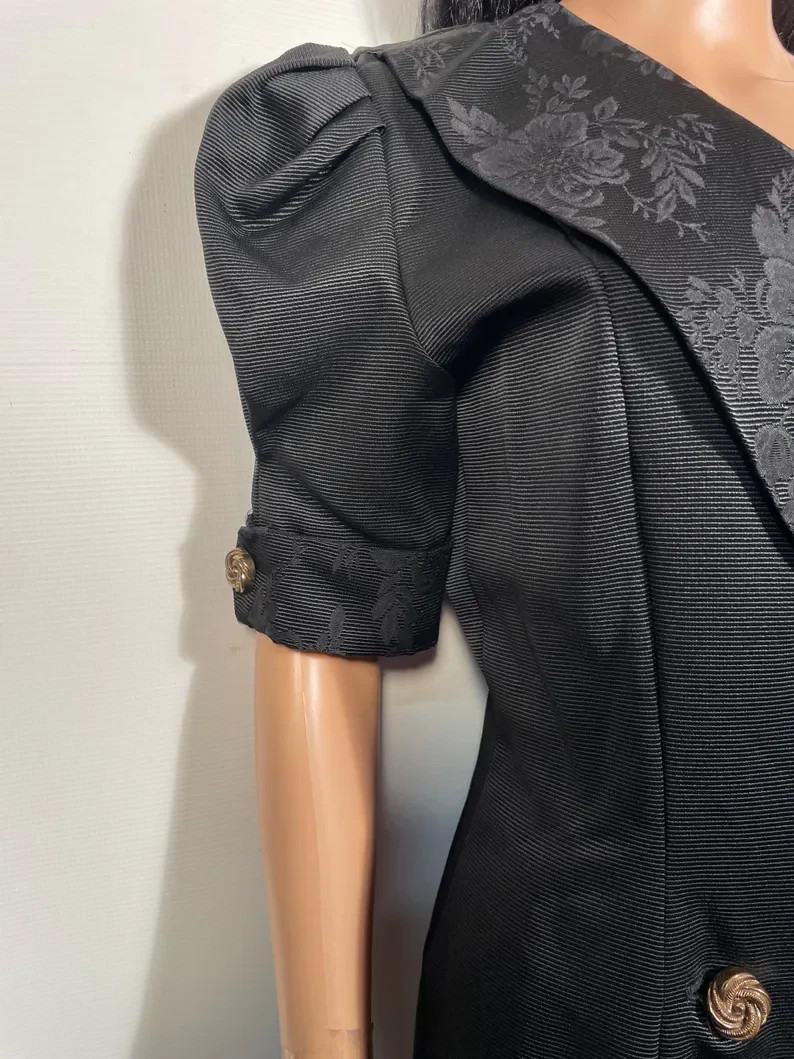Vintage 1980s Black Taffeta Tuxedo Dress With Floral Brocade Collar Size S/M