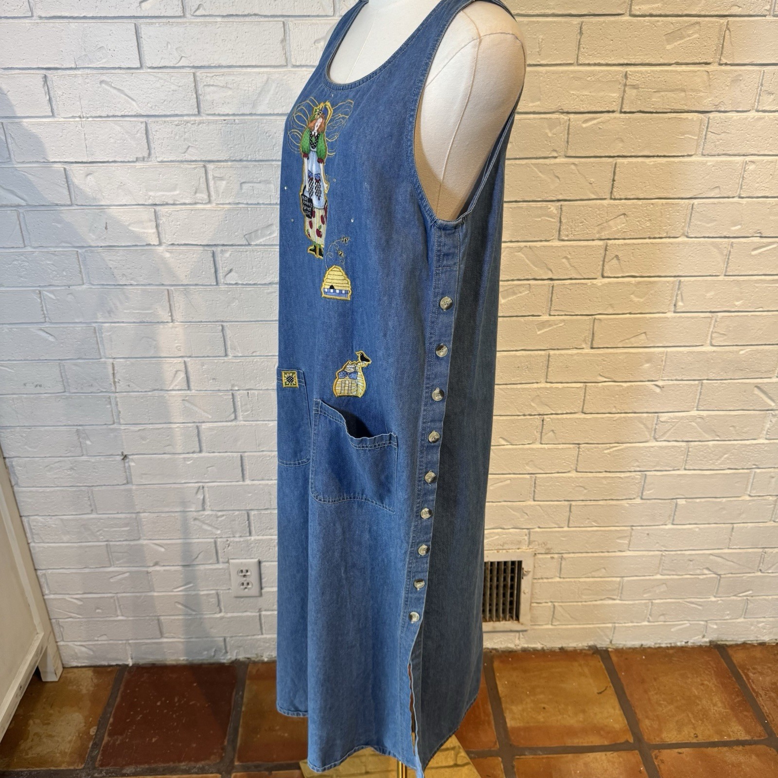 Vintage 90s The Quacker Factory Embroidered Appliqué Denim Pinafore Dress M