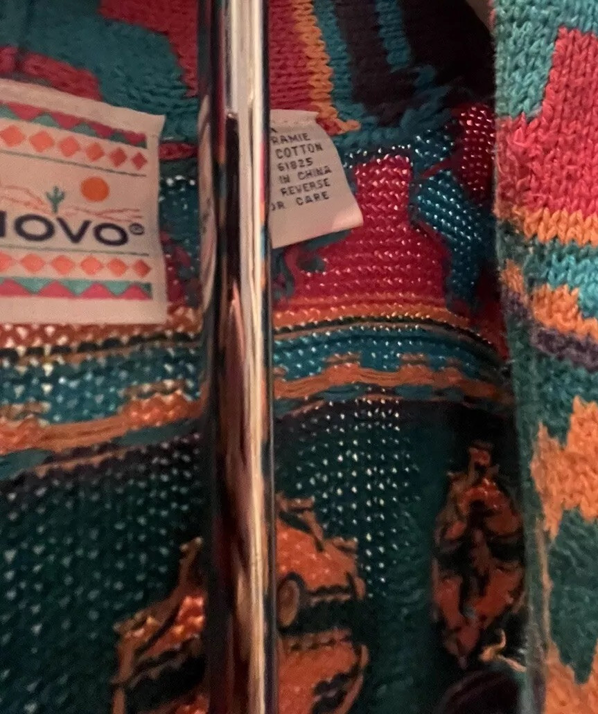 RARE Vintage Southwestern Sweater Vest Size Medium Colorful Plant Fiber Fabric
