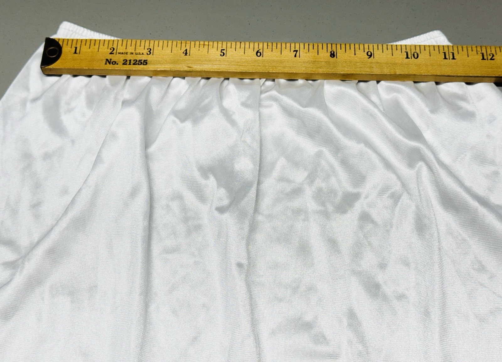 Vtg Vassarette Nylon White Side Slit Mini Lace Trim Sissy Half Slip Sz S EUC