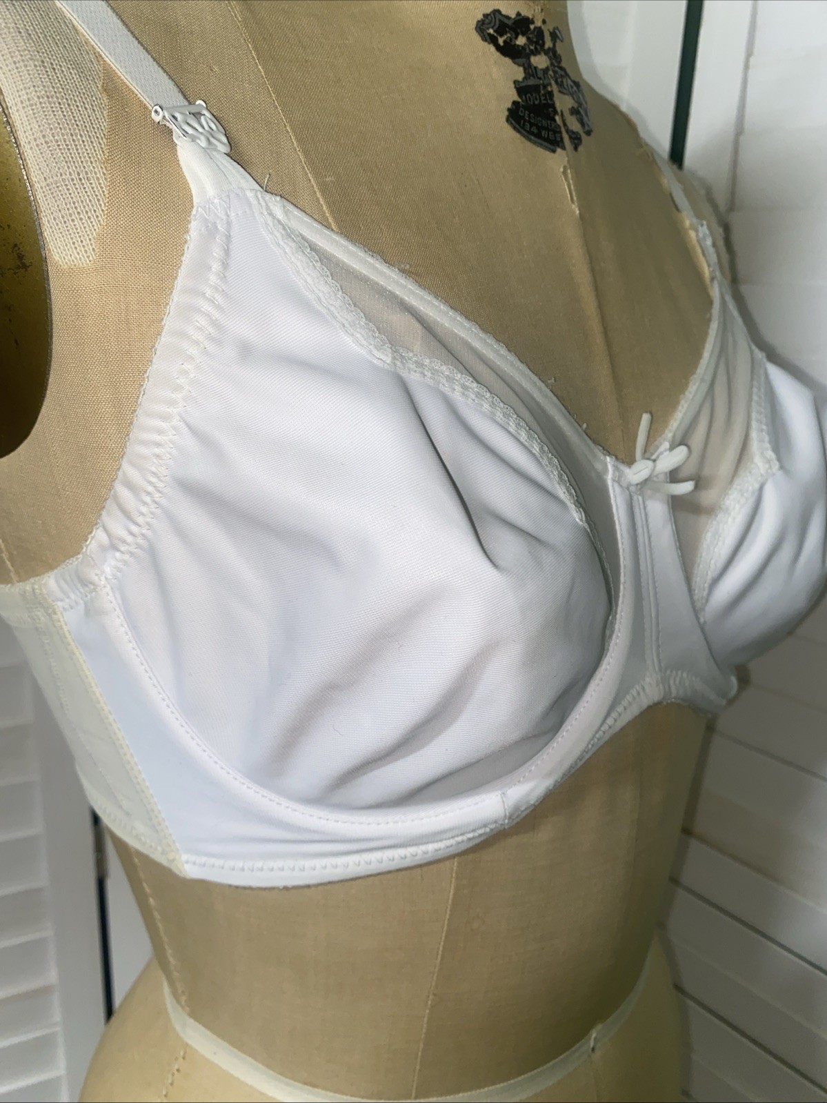 Vintage 60s White Bullet Bra 34D Back Closure Retro Underwire