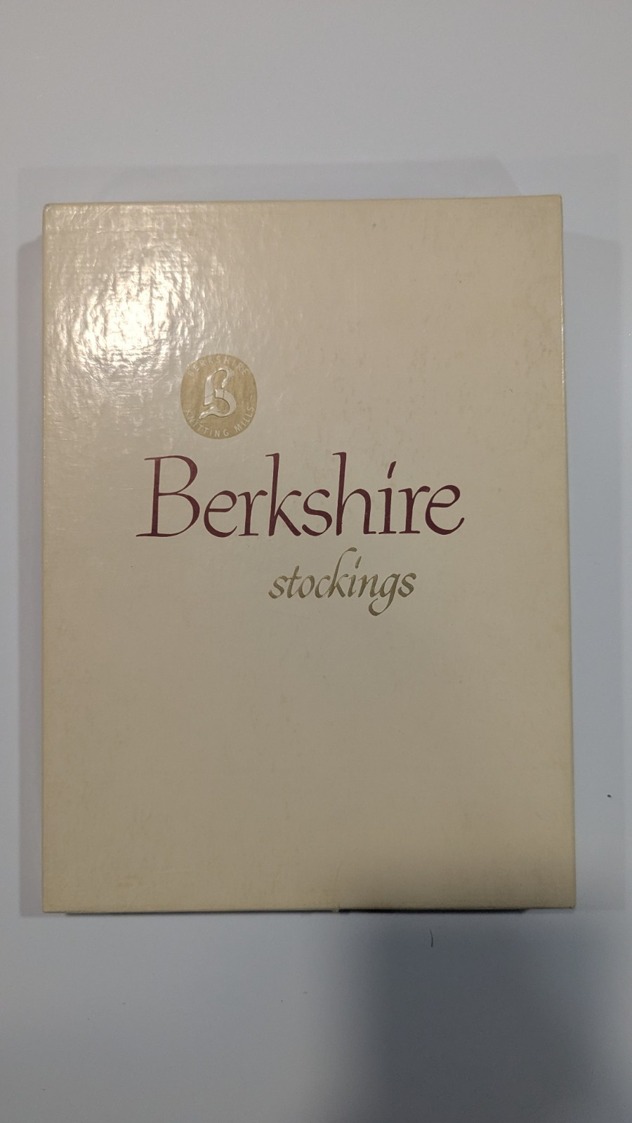Berkshire 151 Vintage Nylon Stockings – „Pale Beige” – 10M – 4 Pack