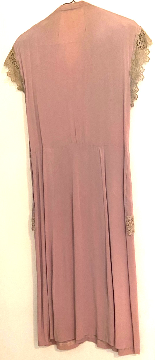 Lacy Vintage 1940s Belted Dress With Peplum Mauve Rayon M 34 Bust