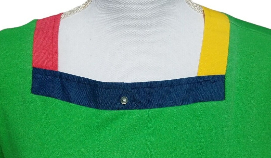 Vintage Women’s Green Square Neck Colorblock Shirt Blouse Top Button Accent READ