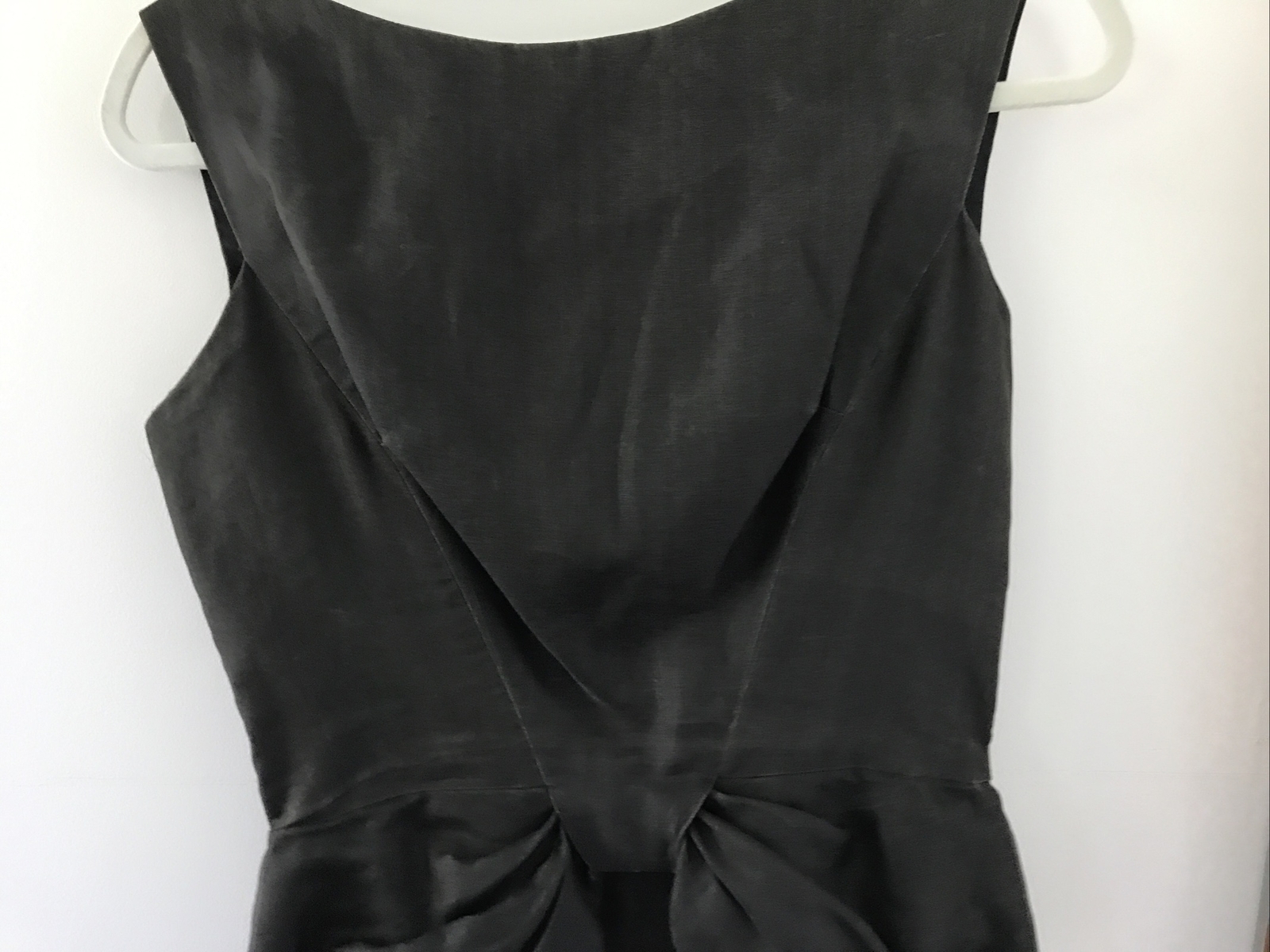 Vintage 1950s Handmade Black Crepe Fitted Waist Wiggle Cocktail Shift Dress 38″