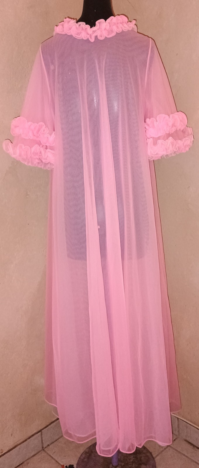 Vintage 50s 60s Jenelle Of California DBL Nylon Sheer Chiffon Ruffles Pink Robe