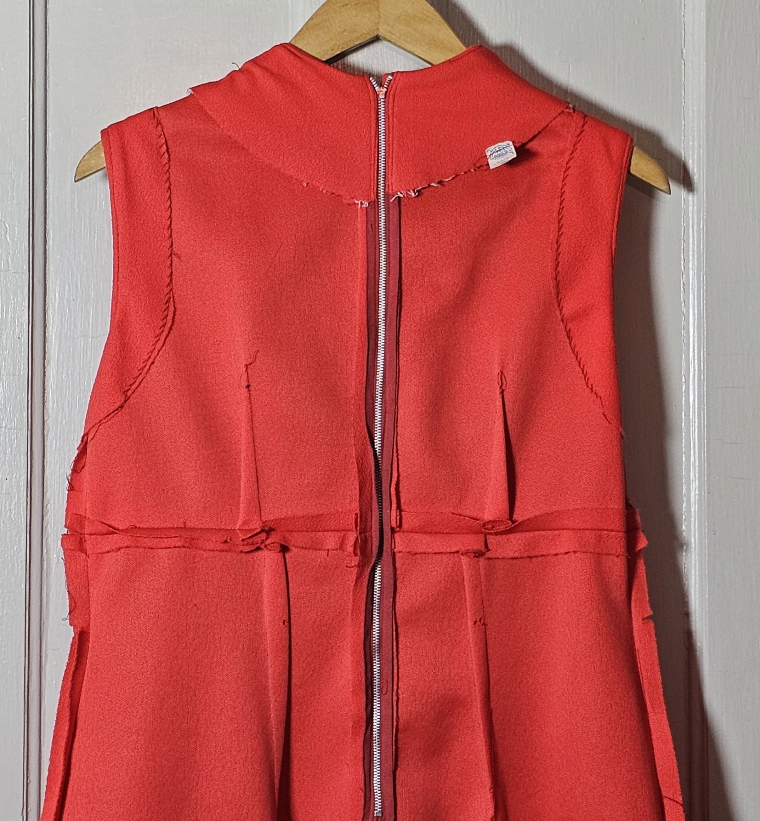 VTG 70’s Polyester Dress Size S/M 39″Chest Coral Orange Sleeveless Unionmade USA