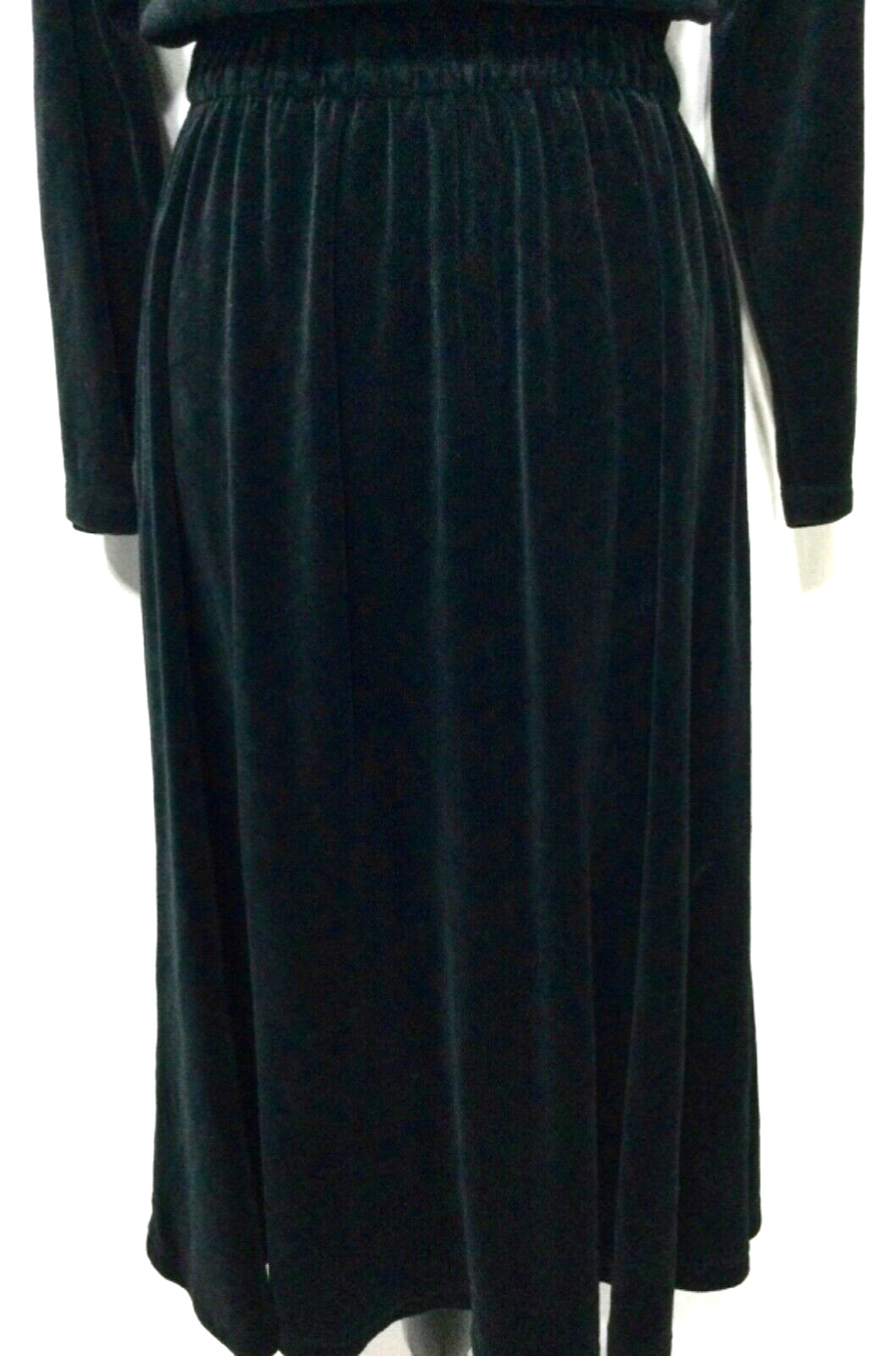 Women’s vintage 1990s FADS Black Velvet Dress Size Medium
