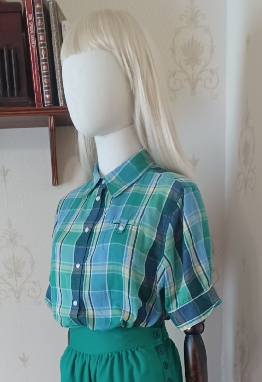 Vintage 1980s/90s L.L Bean Green Blue Plaid Cotton Preppy Cottagecore Shirt