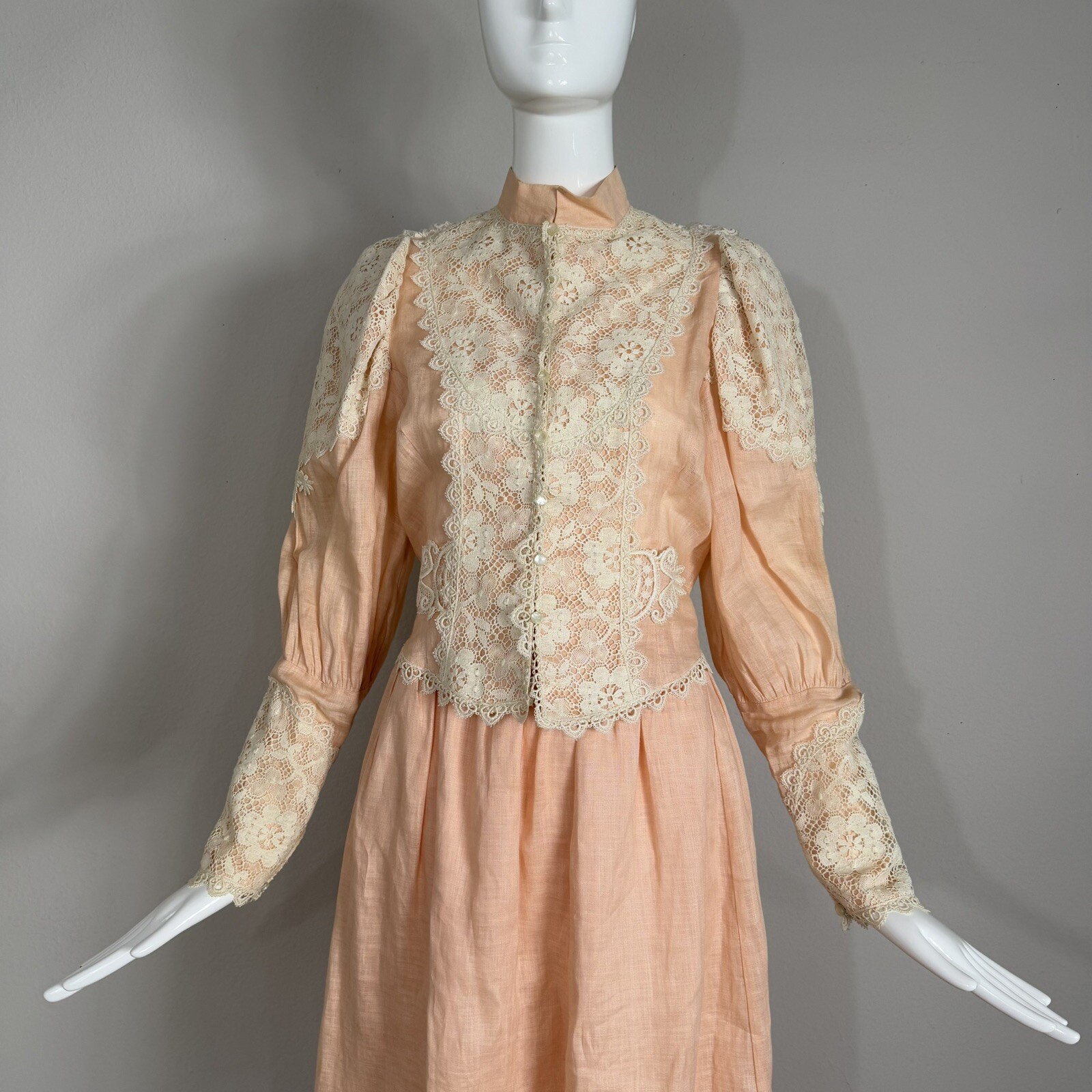 Vintage 1980s LORRIE KABALA Victorian 2pc Lace Linen Set, Juliet Sleeves Size 8